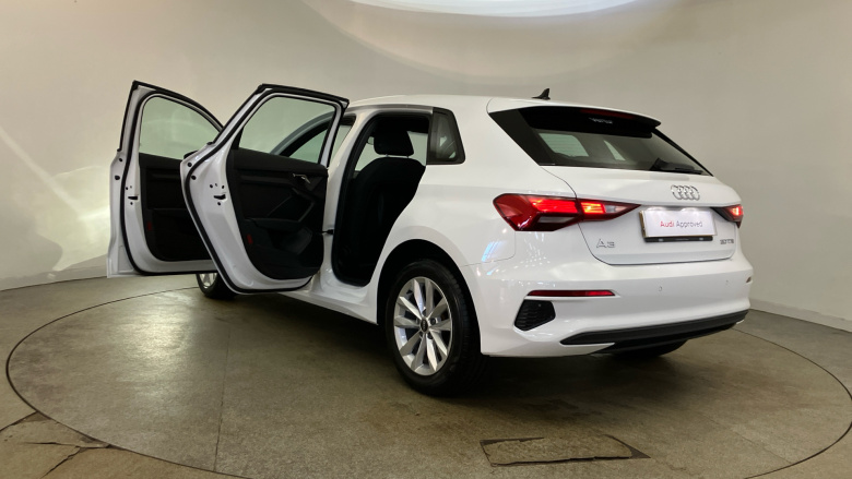 Audi A3 30 TFSI Technik 5dr Petrol Hatchback